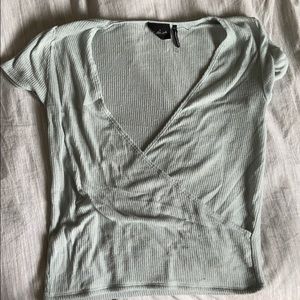Cropped tee shirt